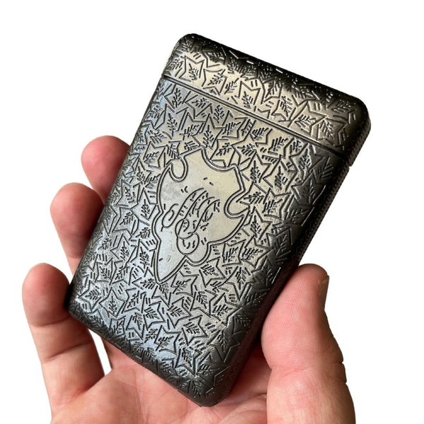 peaky blinders cigarette case amazon Metal Vintage Case, Tri Fold Design Cigarette Box for Hold 16 84Mm Cigarettes, Birthday Gifts for Women and Men(Silver): Buy Online at Best Price in Egypt Cigarette Case Box Silver High